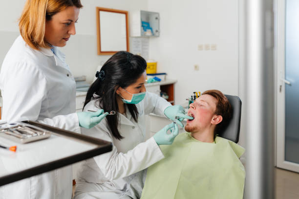 Best Emergency Tooth Extraction in South Barrington, IL